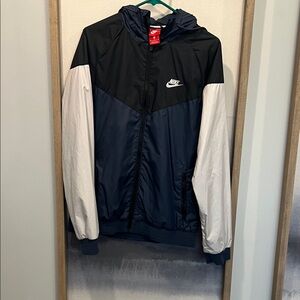 Nike Men's Black and White Windbreaker Vintage Rare